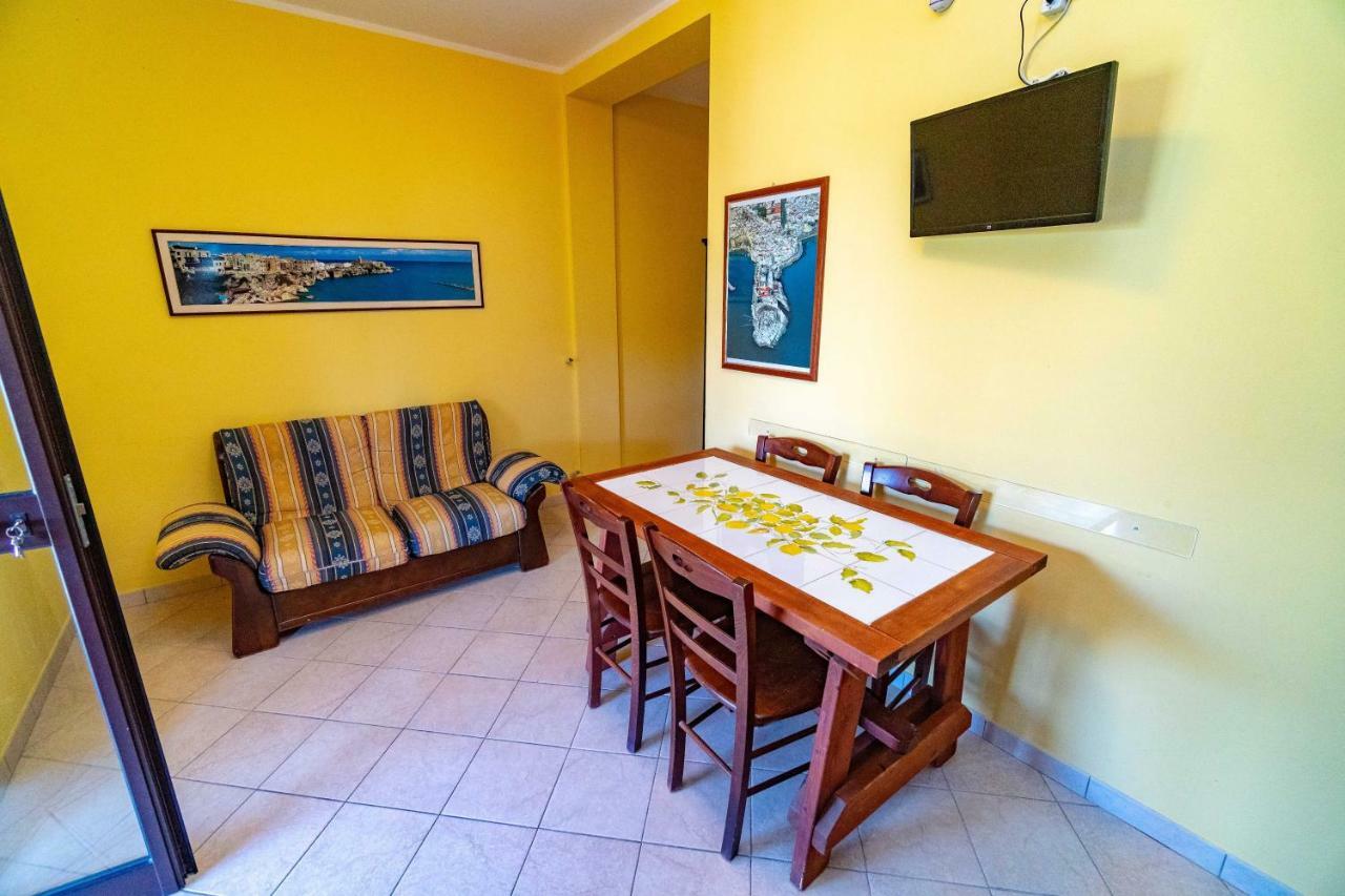 Villa Mapa - Appartamenti Vicino Al Mare Весте Екстериор снимка